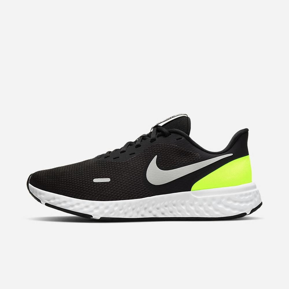 Chaussure De Running Nike Revolution 5 Noir 8304-679 Black/Volt/White/Grey Fog Homme | VAX-67911028